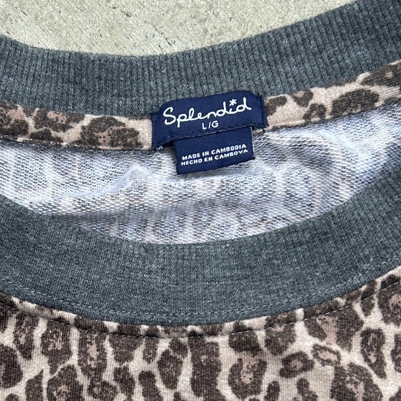 Splendid leopard pullover sweater size large - Picture 2 of 2